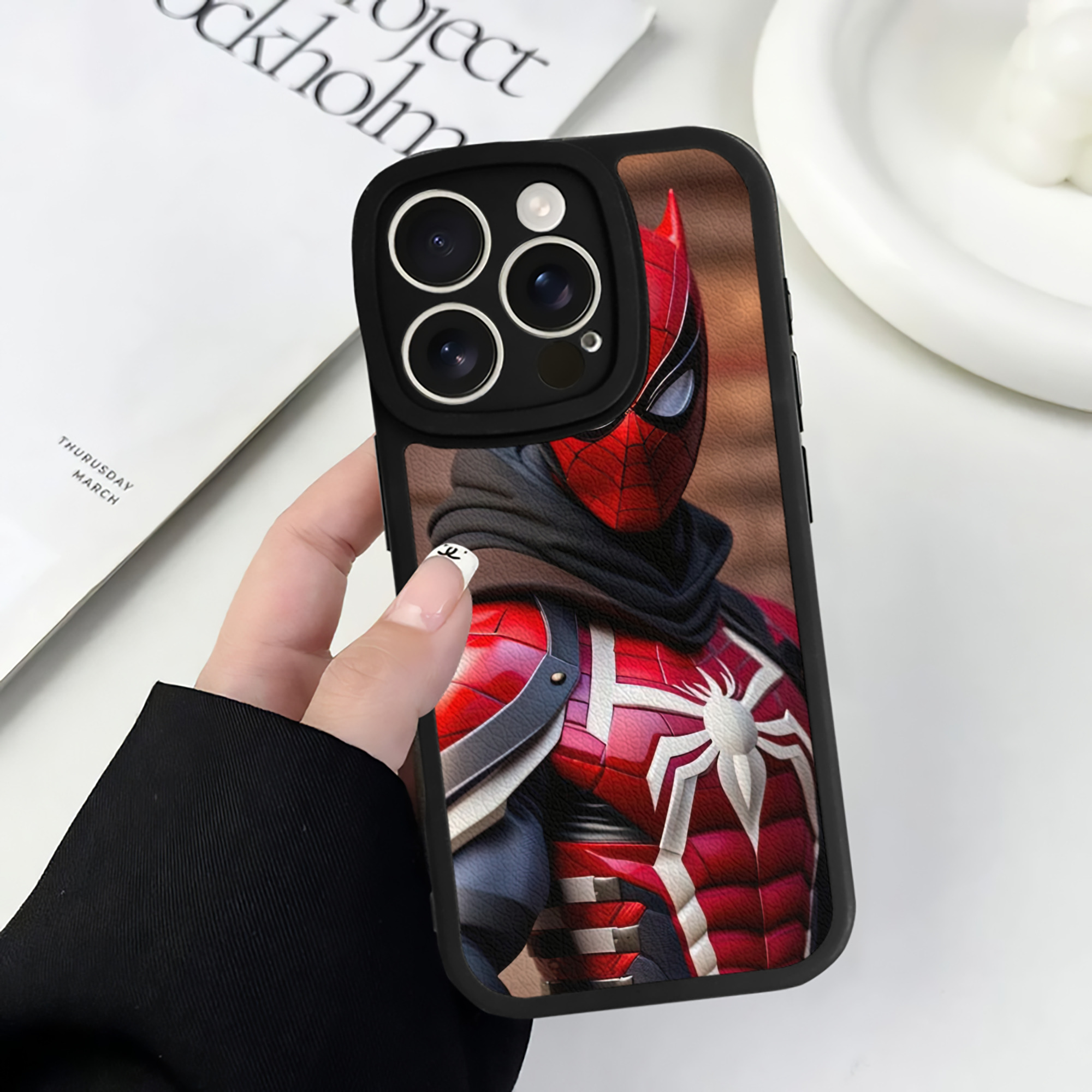 （画像用） Deadpool デッドプール 【iPhone 16シリーズ対応】シリコンスマホケース（レザー調） 材質：シリコン